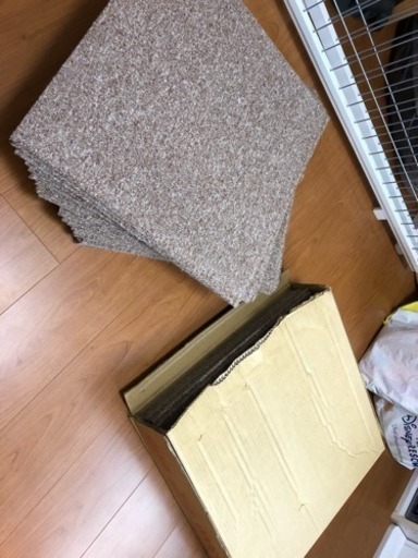 タイルカーペット