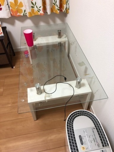 ガラステーブル 早期引き取り希望