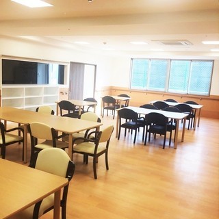 【城東区鴫野西】鴫野駅から徒歩5分☆同じ城東区内に託児所あり!!!サービス付き高齢者向け住宅でのヘルパーさん募集◎デイサービス併設施設☆の画像