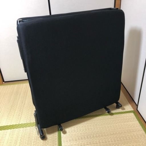折りたたみベッドとレンジ台