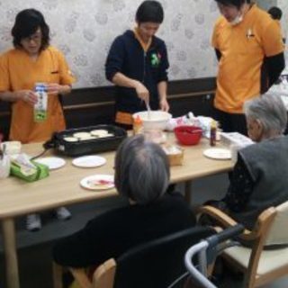 【守口市南寺方北通】サービス付き高齢者向け住宅での常勤ヘルパーさん募集☆デイサービス併設施設です♪一人ひとりに寄り添った丁寧なケアのできる環境です☆の画像