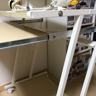 パソコンデスク