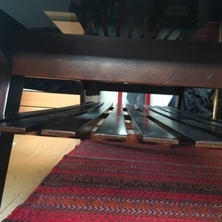 縦長テーブルの画像