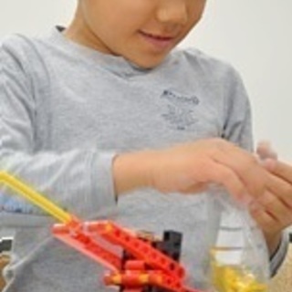 今、小学生の習い事で人気上昇中のロボット教室です！の画像