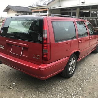お洒落☆ボルボV70☆内外装美☆平成10年式☆抹消渡し☆希少の赤☆下見大歓迎♪の画像