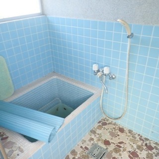 【中古一戸建て】コンビニまで徒歩約２分◎利便性の良い静かな環境(^^) − 高知県