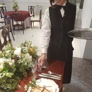 【土日祝のみ】結婚式場での配膳スタッフの画像