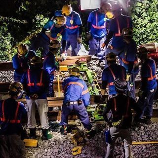 東海道本線保線作業員 大募集の画像