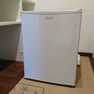 冷凍スペース付ワンドア冷蔵庫