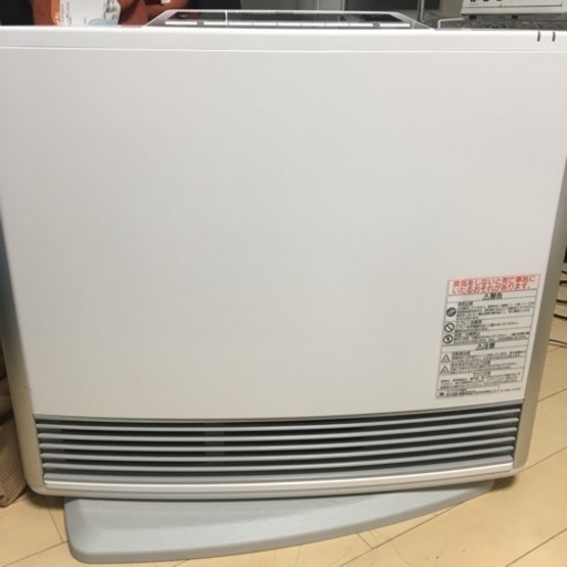 (3/1引き渡しできる方)美品！ガスヒーター 12畳用 ホース付き