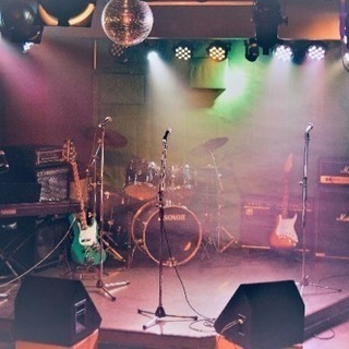 ライブハウス/ボーカリスト募集