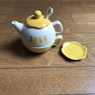 ポット カップ 小皿 セットの画像