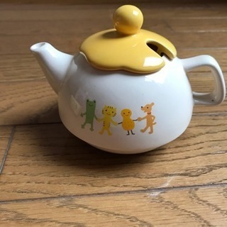 ポット カップ 小皿 セットの画像