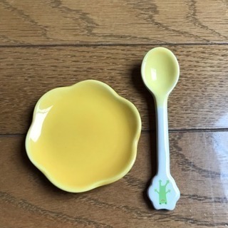 ポット カップ 小皿 セットの画像