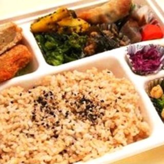★週1日～OK★渋谷駅5分！大手企業様や芸能界の「美味しい」提供するケータリングStaff！の画像