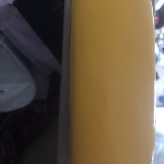 真っ黄色のメガネケース