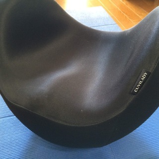 【美品】クビレディ バランスチェア【¥8795 → ¥2980】の画像