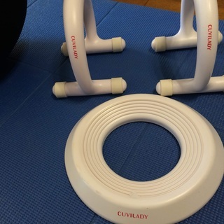 【美品】クビレディ バランスチェア【¥8795 → ¥2980】の画像