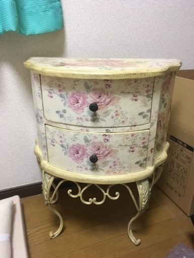 【決まりました】アンティーク調 チェスト