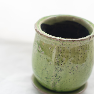 小さめの陶器の鉢 ¥150　ガーデニング、ポット、盆栽、多肉植物...