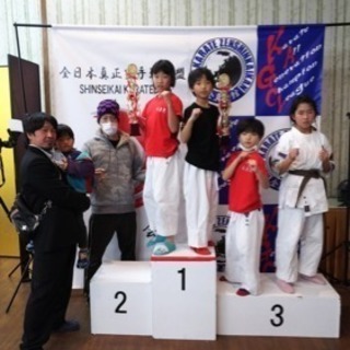 フルコンタクト空手、グローブ空手の画像