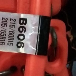 タイヤのチェーンの画像