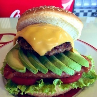 アボカドバーガー