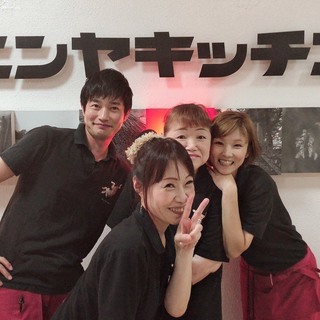 飲食店ホールスタッフ募集　料理運びなど　期間限定４月～5月10日までの画像