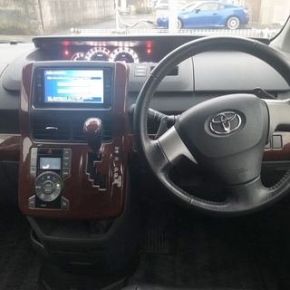 決算セール！　70　ヴォクシー　ZS　両側パワスラ/HDDナビ/バックカメラ/シートカバー　予備検査取得済み！！ の画像