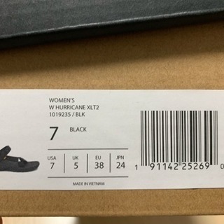 teva サンダル 【新品、未使用、箱付き】の画像