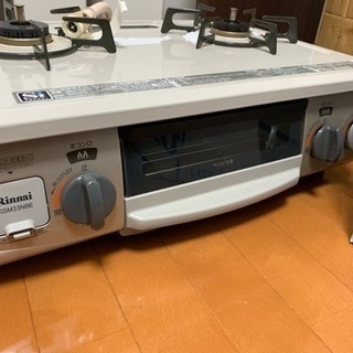 ⚫︎テレビ台 ⚫︎椅子２つ ⚫︎ガラスのテーブル ⚫︎化粧台 ⚫...