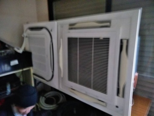 天井カセット型 エアコン