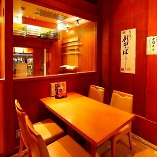 手打ちそば専門店のホールスタッフ大募集！！　3月一杯までの短期も歓迎！　☆土日祝限定　未経験の方　大学生　専門学生　高校生　歓迎！！の画像