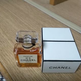 シャネル