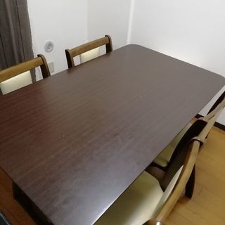 ニトリ　ダイニングテーブルセット　回転椅子