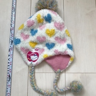 7、ハローキティニット帽子（ハート柄）