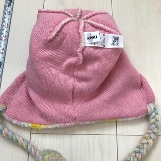 7、ハローキティニット帽子（ハート柄）の画像