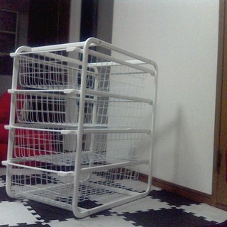 イケアのスチールの ワゴン  本体幅40高さ70奥行き65  引...