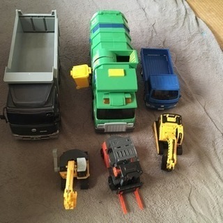 ダンプカー、ショベルカー