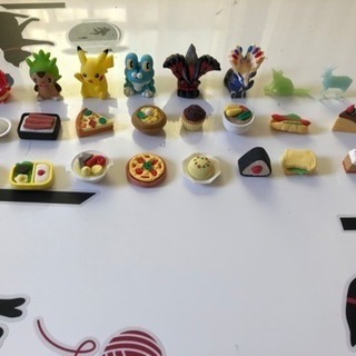 フィギュアと消しごむ