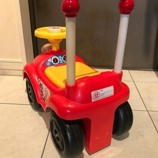 アンパンマンの四輪車の画像