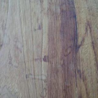 ダイニングテーブルの画像