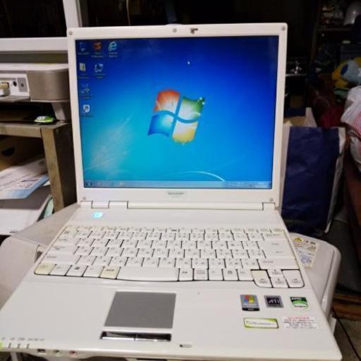 ノートパソコンシャープ