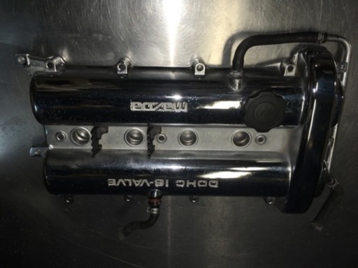 マツダDOHC16バルブ ヘッドカバー