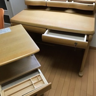 中古学習机 クロガネ 差し上げますの画像
