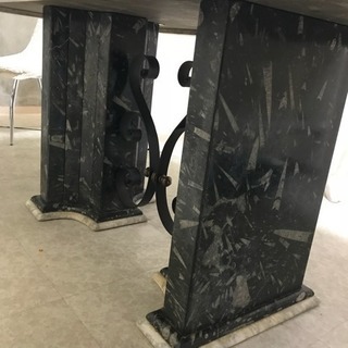 ダイニングテーブル  イタリア製  大理石 定価28万円 3/23までの画像