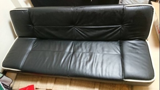 三人がけ　ソファーベッド　黒