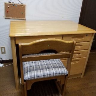 【終了】コクヨ学習机とチトセの椅子　取引中