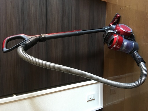 TOSHIBA　サイクロン掃除機( 現在交渉中）