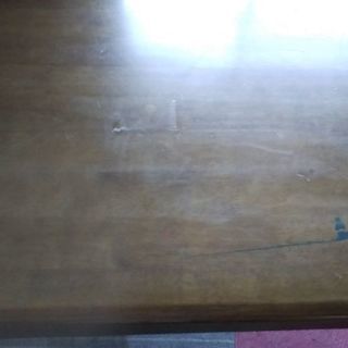 食卓テーブル差し上げます。(お取り引き中)